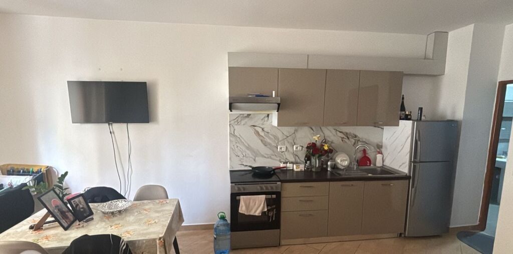 Apartment 1+1 te welli ne Astir per 400€