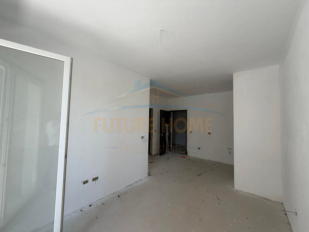 Shitet, Apartament 1+1, Univers City