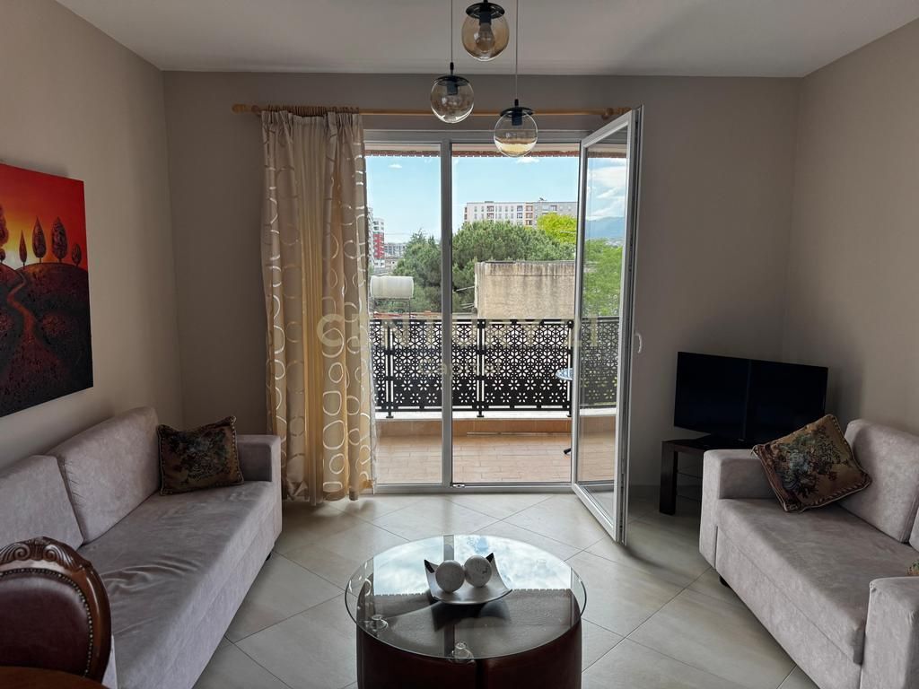 Japim me qera apartament 2+1 te QSUT! 650 € /Muaj