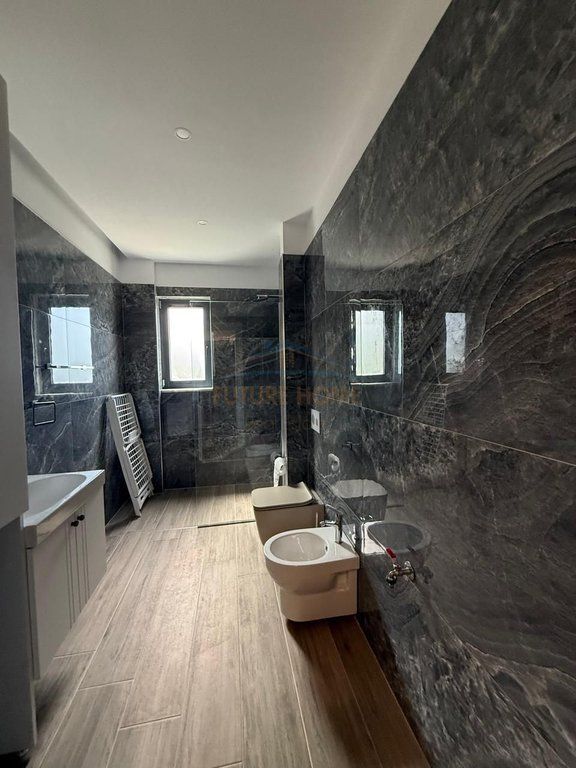 For sale, Apartment 2+1+2, Cold water, Vlore