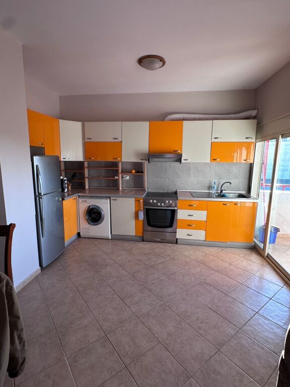 JEPET ME QERA APARTAMENT 2+1 – RRUGA MINE PEZA, PËRBALLË HARRY FULTZ 🏡