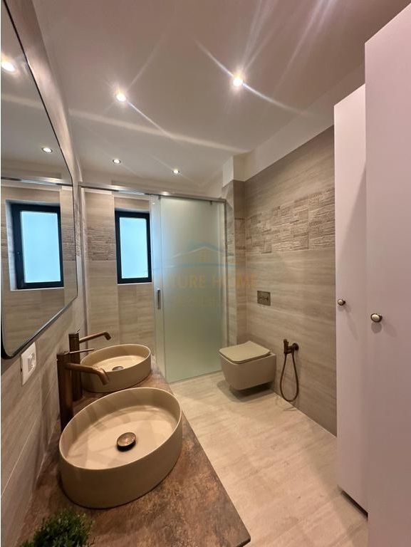 For sale, Apartment 2+1+2, Cold Water, Vlore