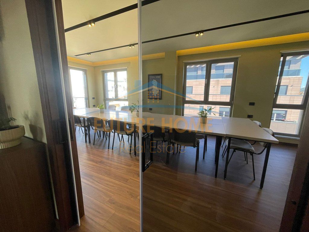Affitto, Spazio per ufficio, Via Kavaja