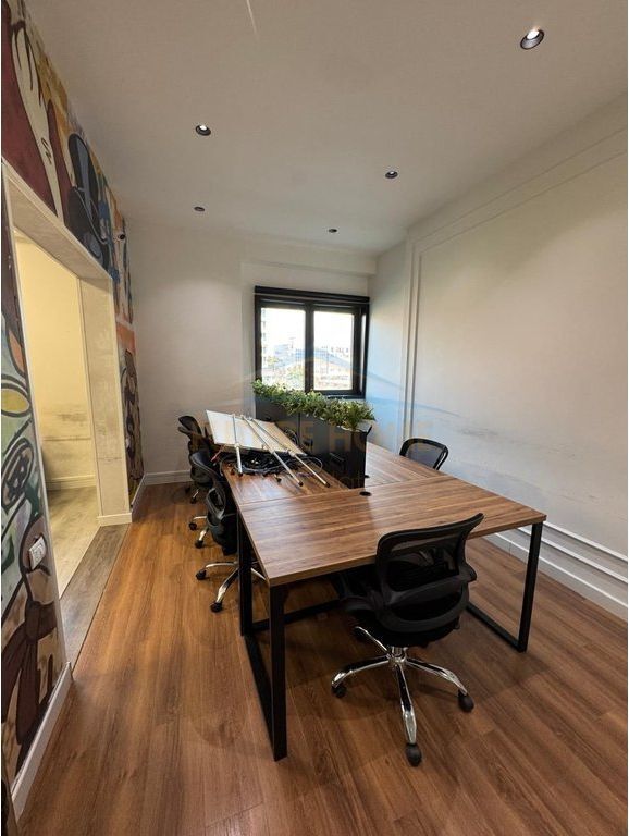 Qera,Ambient per Zyra,Rezidenca Future Home,Unaza e Re