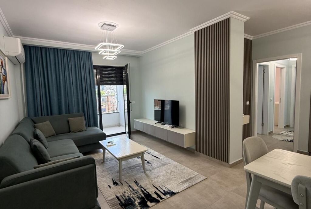 Al Nuovo Boulevard, si affitta un appartamento arredato 2+1+2!