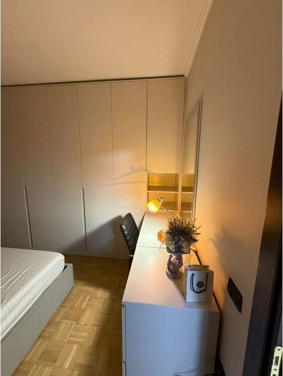Qera , Apartament 2+1 , Sheshi Willson , Tirane