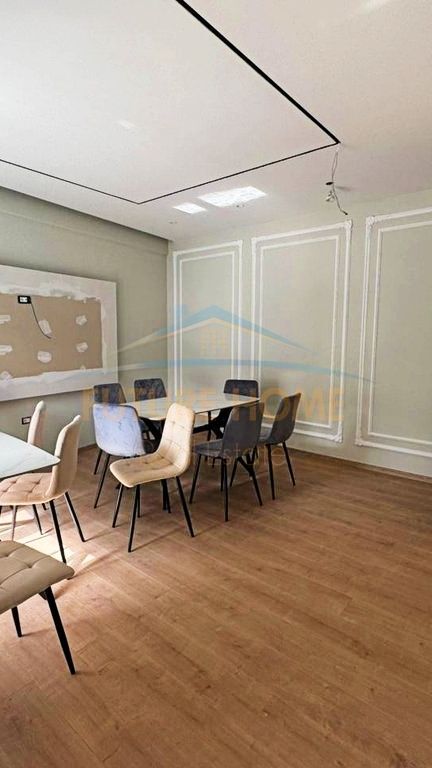 For sale, Apartment 2+1, 5 Maji, Tirane.
