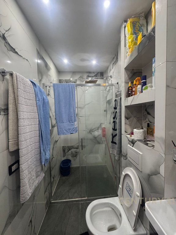 SHITET APARTAMENT 2+1 VIJE E PARE ME DETIN NE MALIN E ROBIT , DURRES !