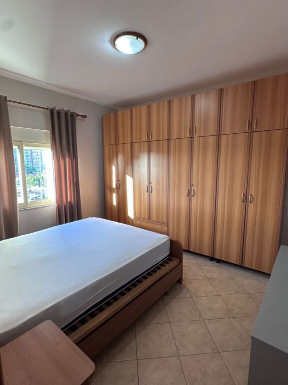 JEPET ME QERA APARTAMENT 2+1 – RRUGA MINE PEZA, PËRBALLË HARRY FULTZ 🏡