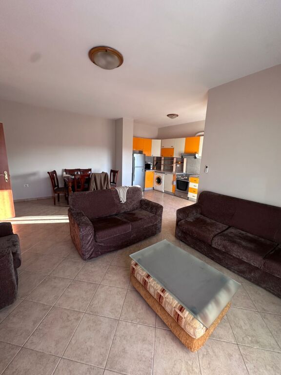 JEPET ME QERA APARTAMENT 2+1 – RRUGA MINE PEZA, PËRBALLË HARRY FULTZ 🏡