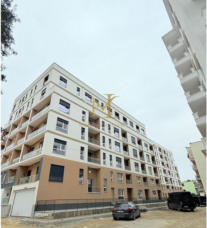 Shitet Apartament 1+1 Ne Golem , Ndertim i Ri !