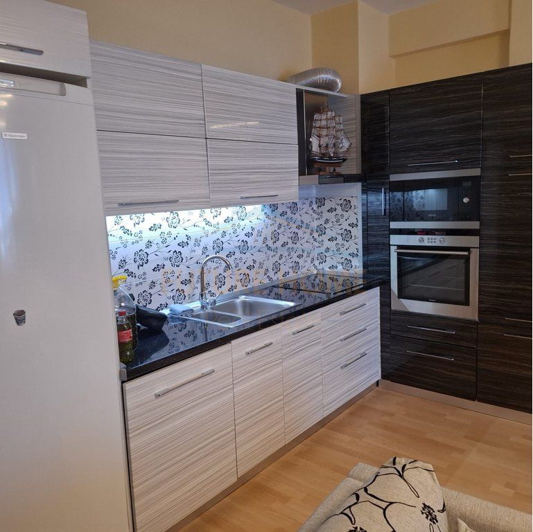 For sale, Apartment 2+1, Yzberisht