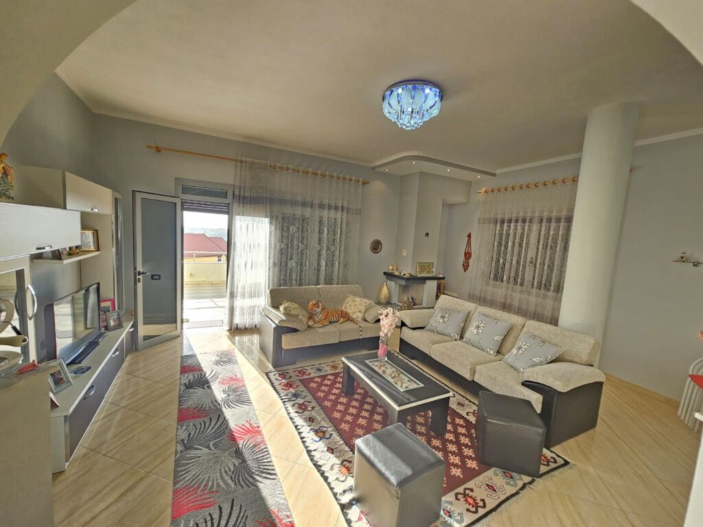 JEPET ME QERA SUPER APARTAMENT 3+1 NE SHIJAK