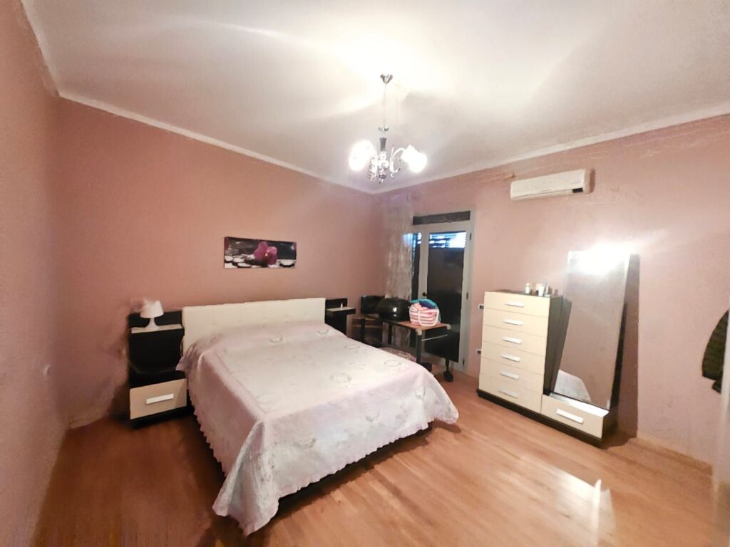 JEPET ME QERA SUPER APARTAMENT 3+1 NE SHIJAK