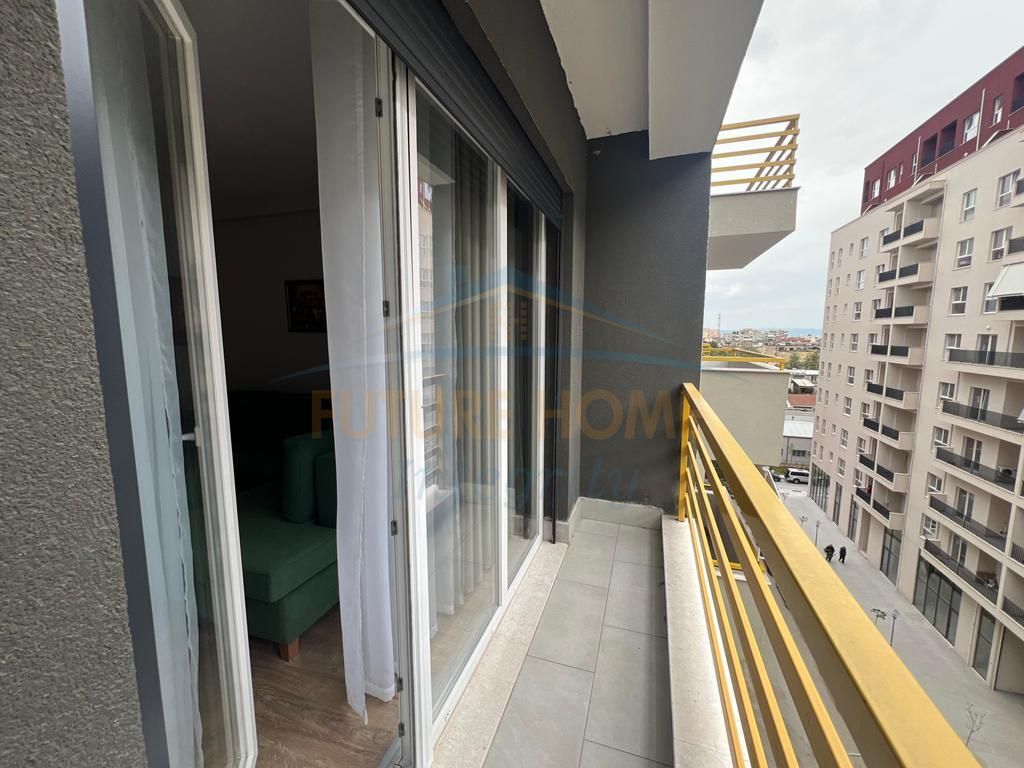 Qera, Apartament 1+1+Post Parkimi, Kompleksi E-88, Tiranë.
