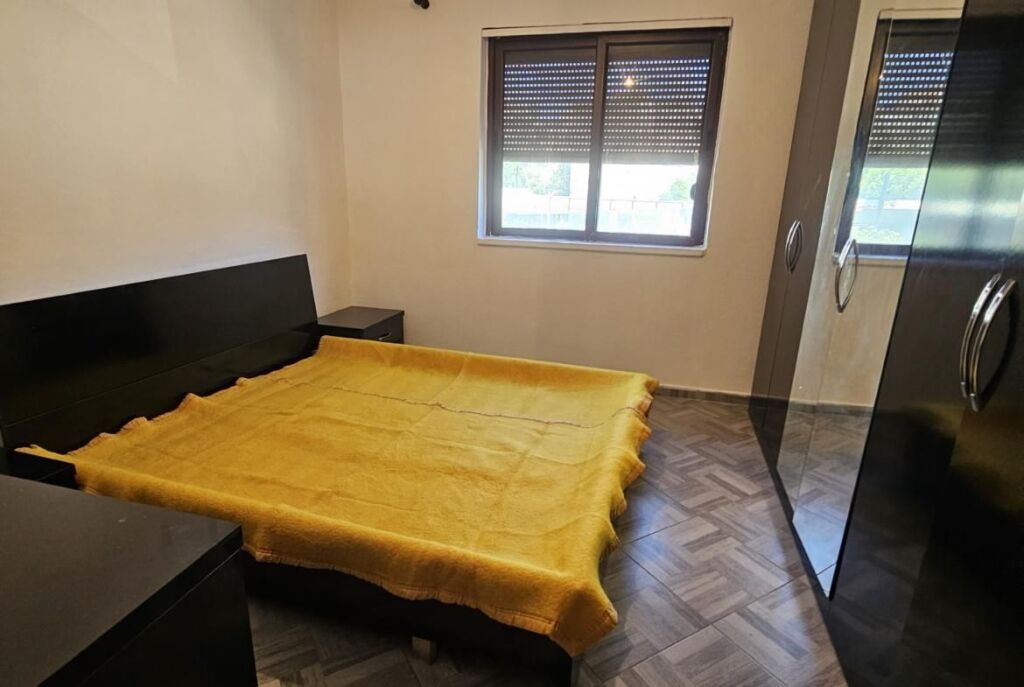 Ne Vasil Shanto Shitet Apartament 1+1 I Mobiluar!
