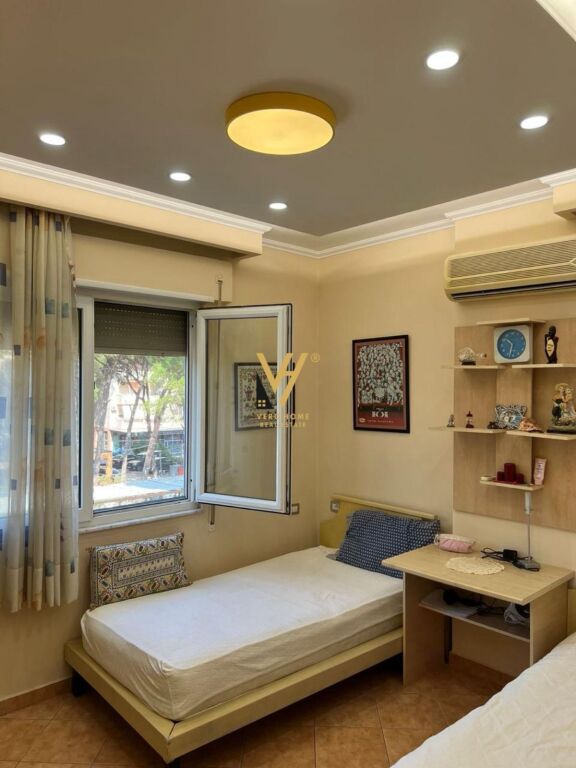 FOR SALE 2+1 APARTMENT AT MALI I ROBIT 140,000 EURO