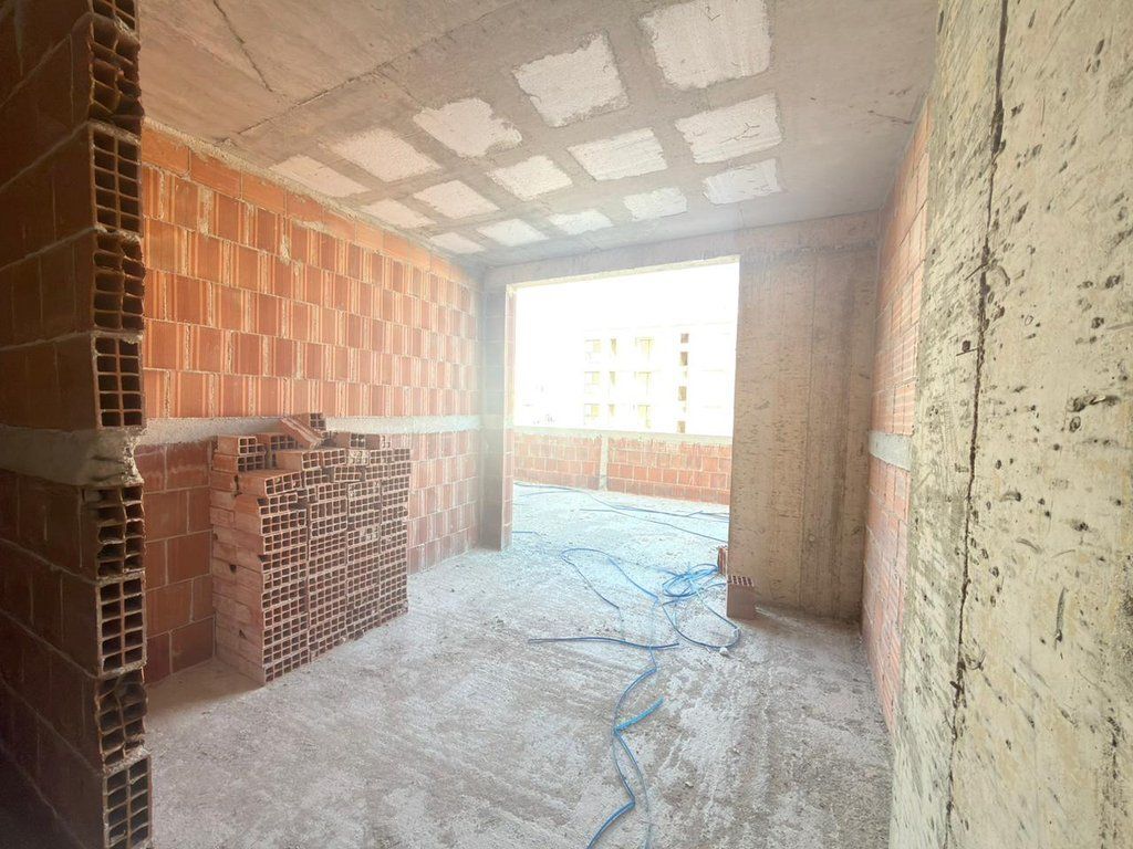 Via Dritan Hoxha, Vendita Appartamento 2+1 con Veranda 165.000 € Sup. Totale  79m2