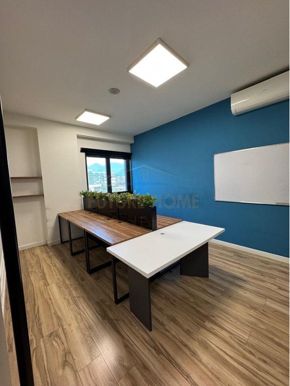 Qera,Ambient per Zyra,Rezidenca Future Home,Unaza e Re