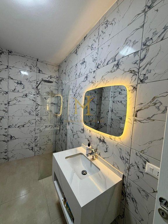 Shitet apartament 1+1 tek Liburna Rezidence , Mali i Robit !