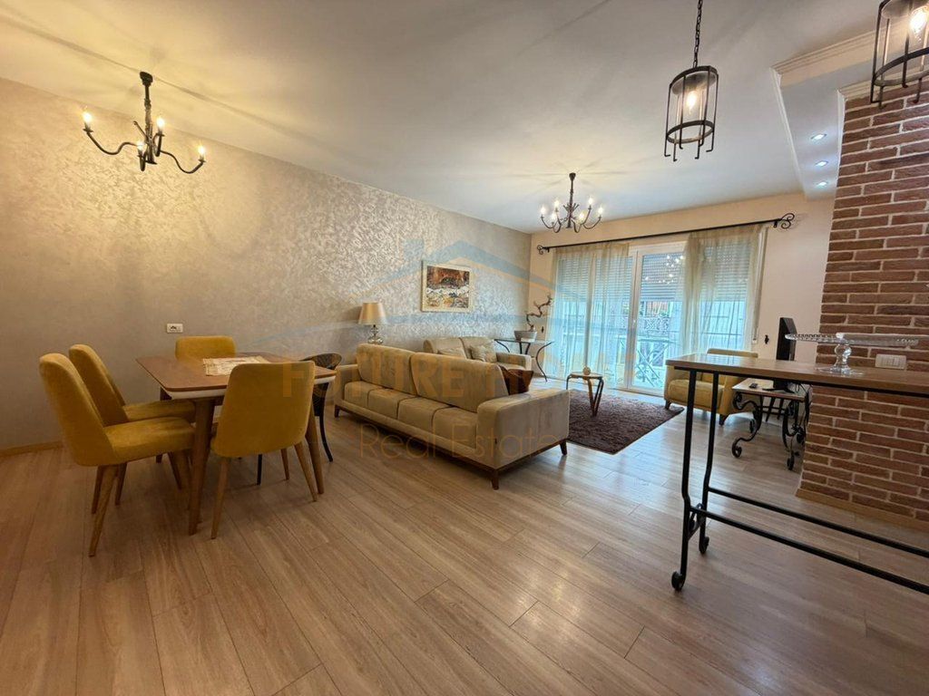 Qera, Apartament 3+1+2, Zogu i Zi, Tirane 1,000 €