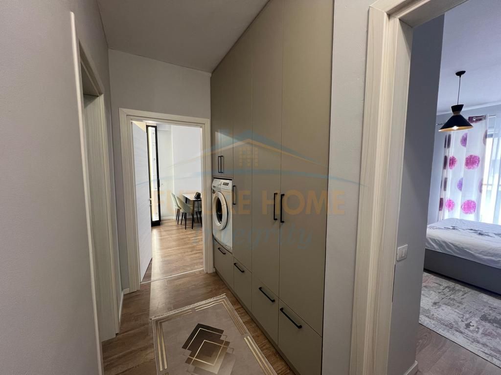 Qera, Apartament 1+1+Post Parkimi, Kompleksi E-88, Tiranë.