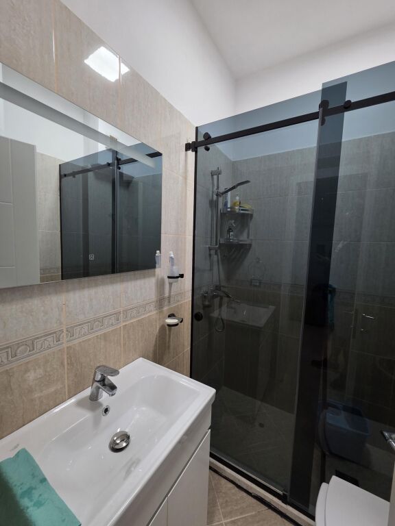 In Qerret, 1+1 Apartment for Long-Term Rent