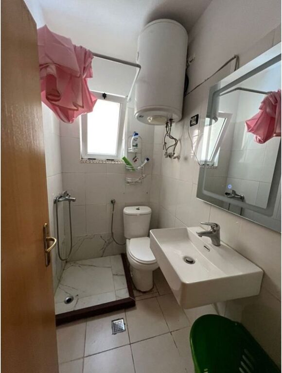 Apartament 1+1+Verandë për Qira tek Fortuzi!