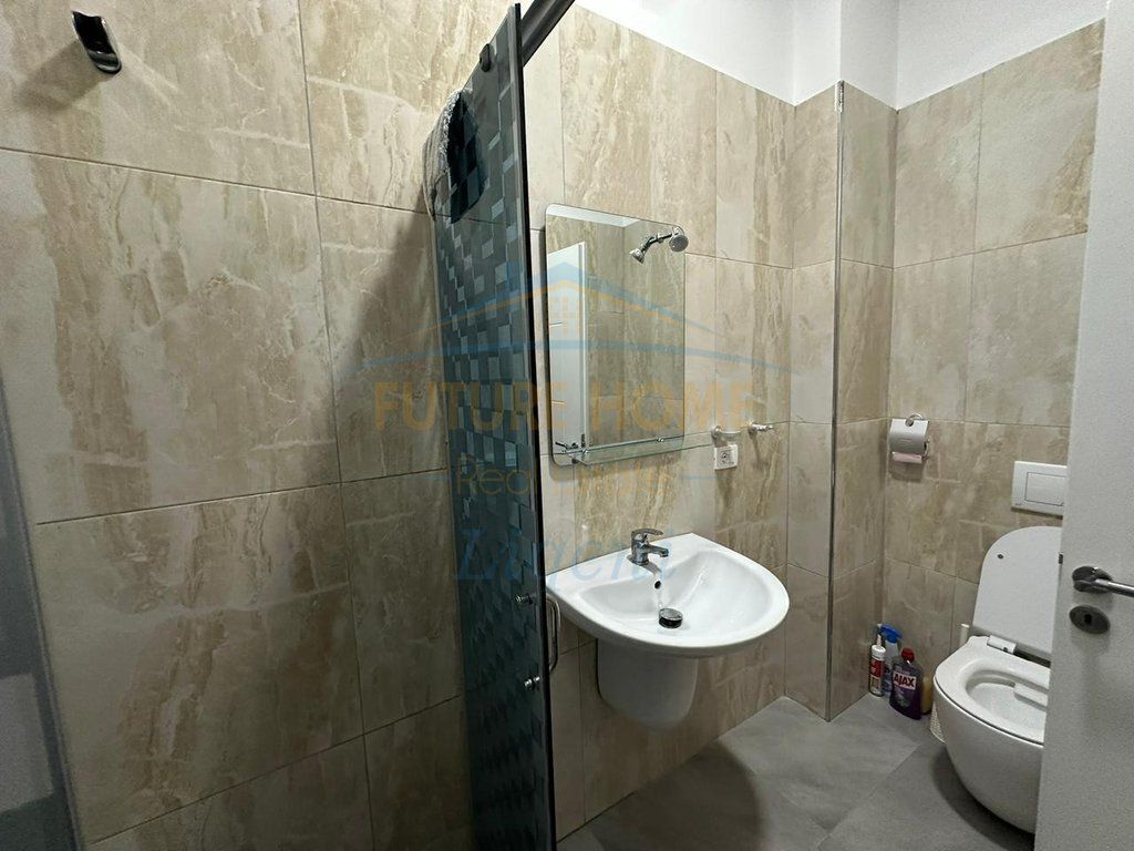 Qera, Apartament 2+1, Liqeni i Thate, Tiranë.