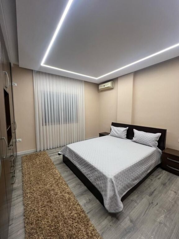 🏡 Jepet me Qira Apartament 3+1 te Fiore Di Bosko