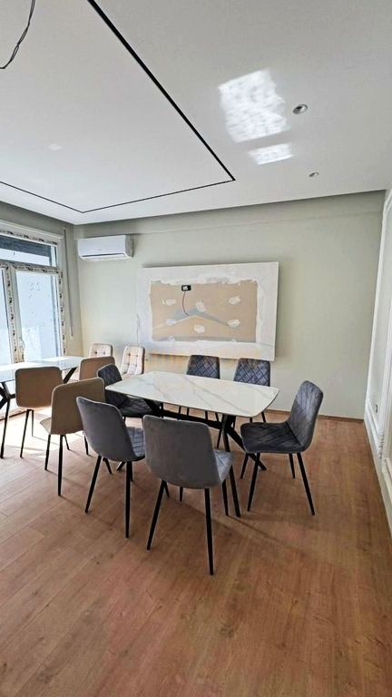 For sale, Apartment 2+1, 5 Maji, Tirane.