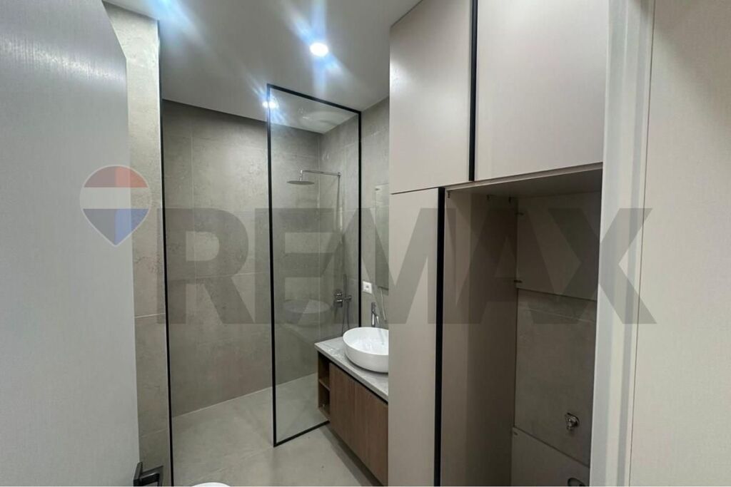 Apartament 2+1 ne Shitje Rr.Kavajes