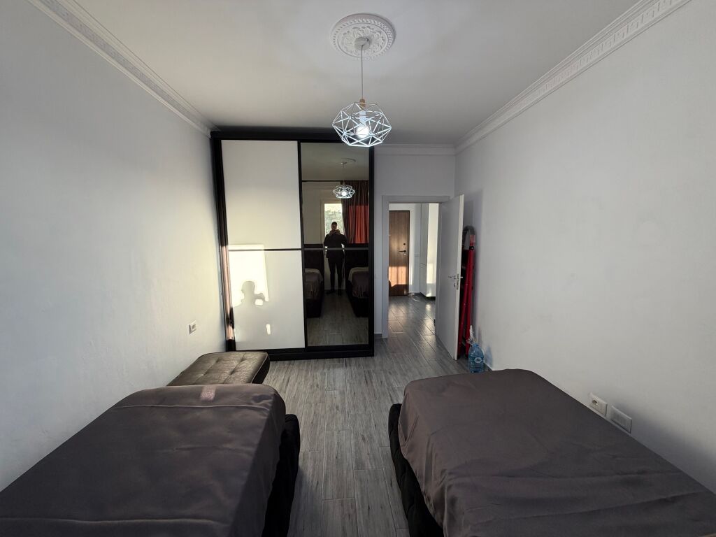 🏡 Appartamento 2+1+2 in affitto  55,000 lekë  📍 Zona: Yzberisht / Grand Gallery