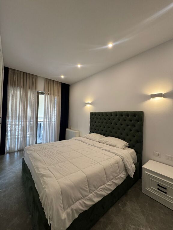 Apartment 2+1+2+parking for rent in Delijorgji Complex