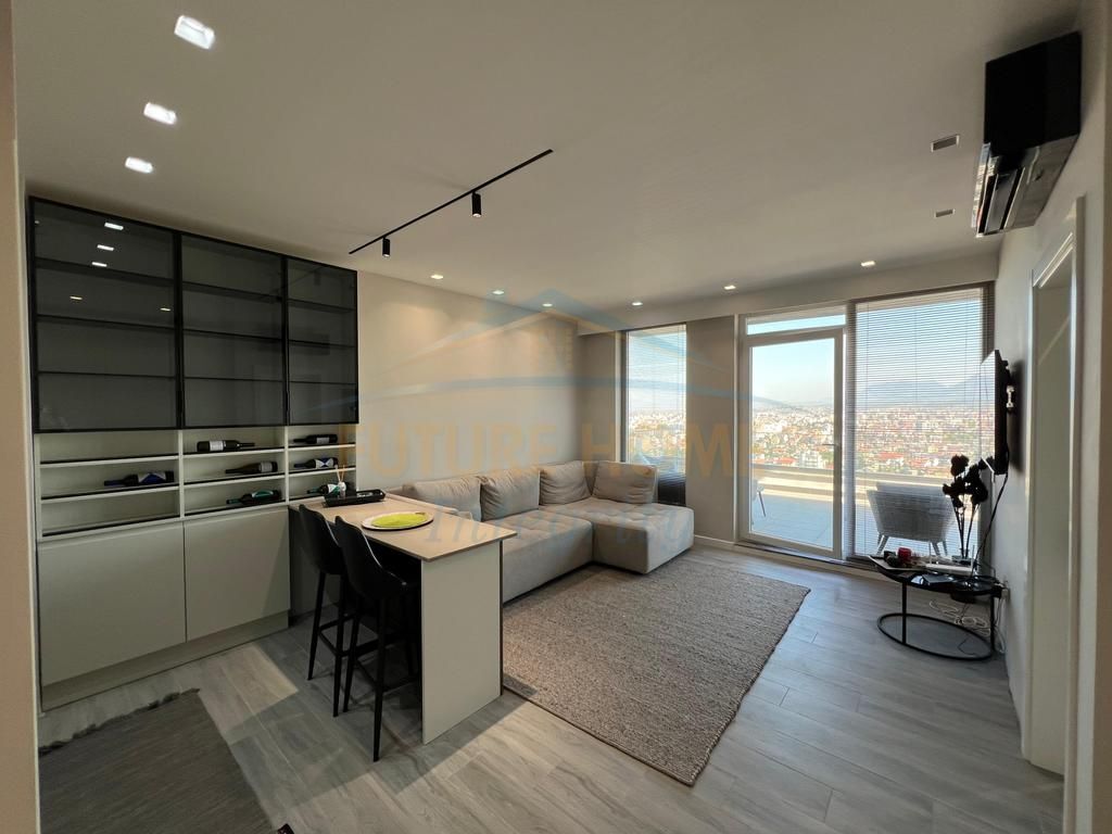 Shitet, Apartament 1+1+Verandë+Garderobë, Sauk, Tiranë.