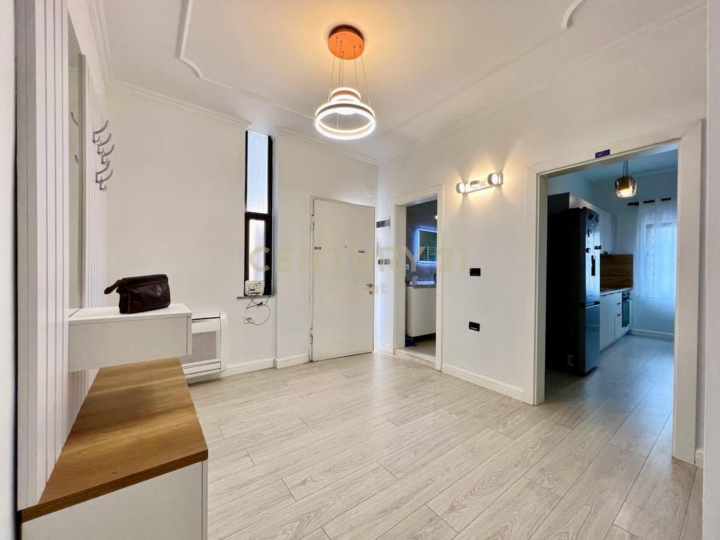 QIRA, APARTAMENT MODERN 2+1, BLLOK‼️ 950 € /Muaj