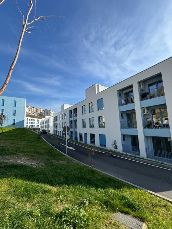 Shitet Apartament 1+1 Oxa, Frsk 79Milion Lek