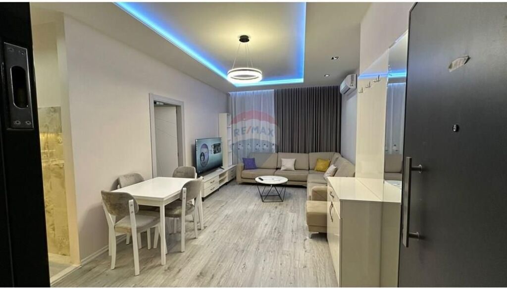 Apartament 1+1 per qira tek Shkolla e Kuqe