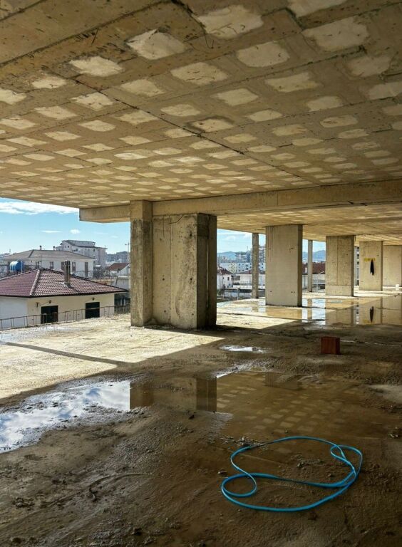 Apartment 1+1 for sale in a developing area with easy access, ideal for living or investment.