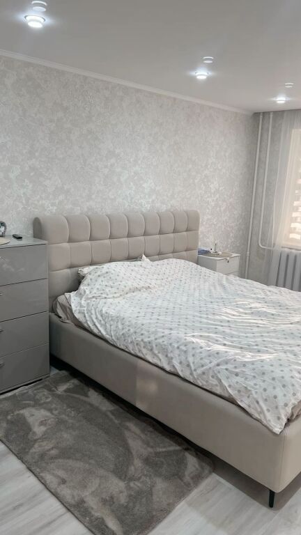 Liqeni i Thate, jepet me qera apartament 1+1.