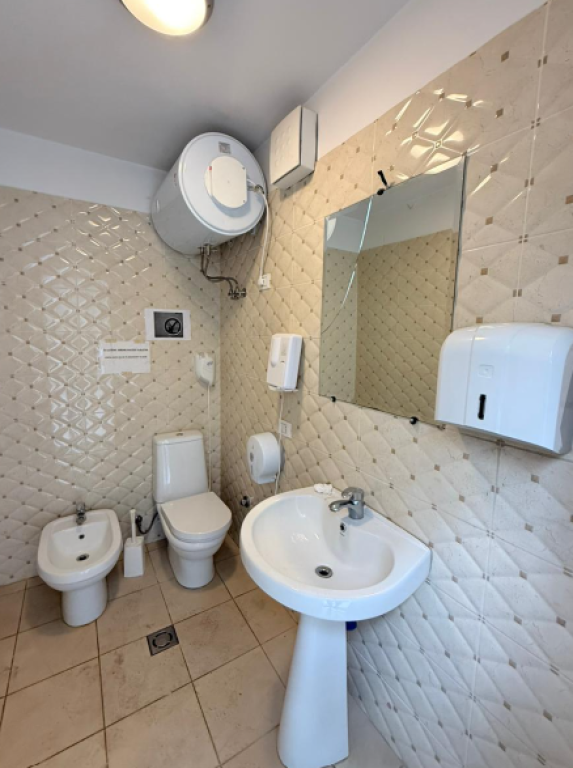 OCCASIONE – Locale in Affitto presso Kika 2