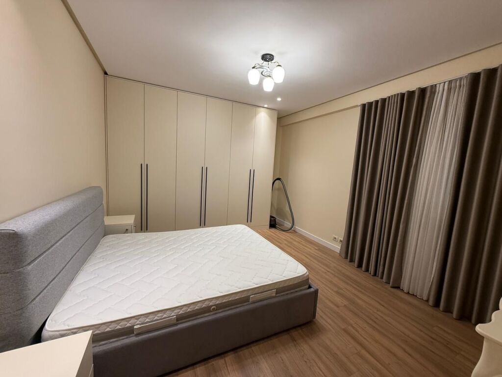 APPARTAMENTO 1+1 IN AFFITTO, VICINO A PAZARI I RI, TIRANA!