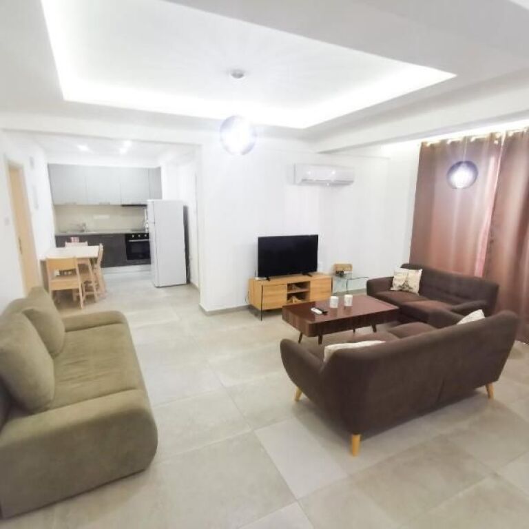 Eleonora, Kodra e diellit, offers a 1+1 apartment for rent!