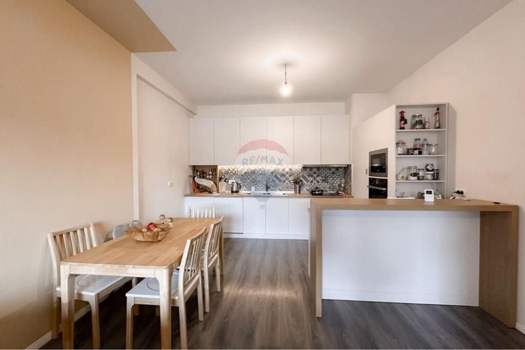 APARTAMENT 2+1+2 PER SHITJE NE PORCELAN