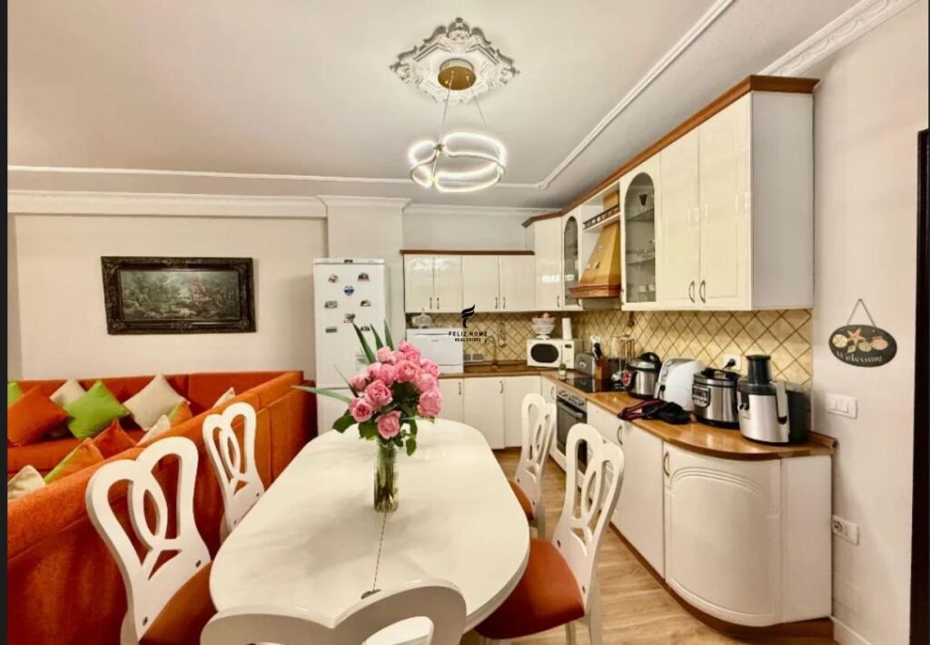 APARTAMENT ME QERA 2+1 KOMUNA E PARISIT 100.000 LEKE FH-73614
