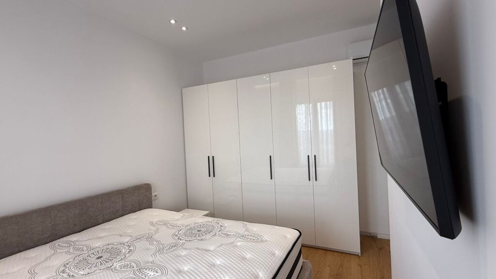 Appartamento moderno 2+1+ Posto auto presso Tower Bridge 1!