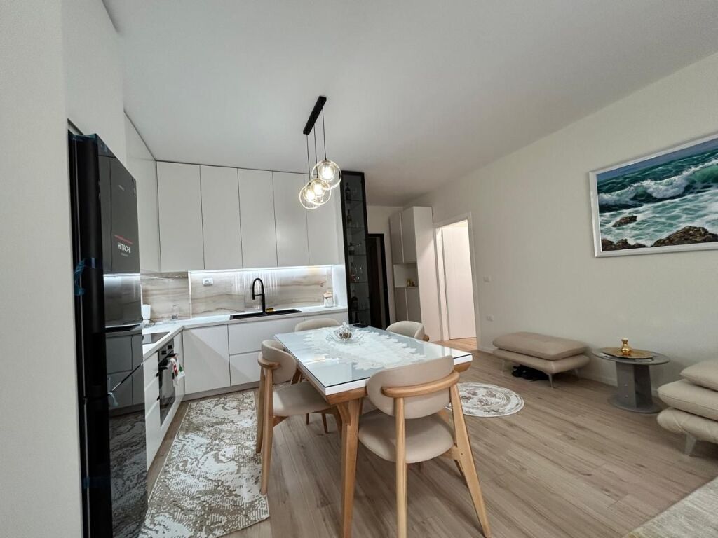 Apartament 2+1 për shitje në Vlorë