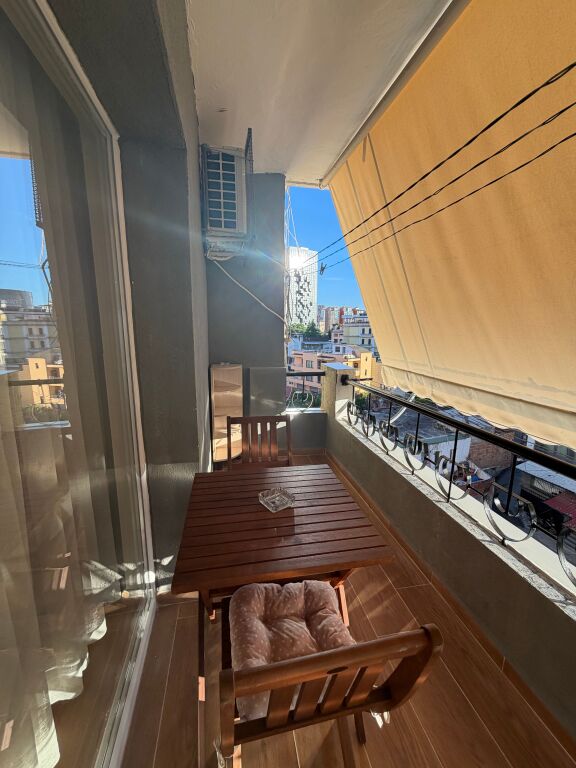 Jepet apartament 2+1 me qira  Pazari i Ri ,Qender