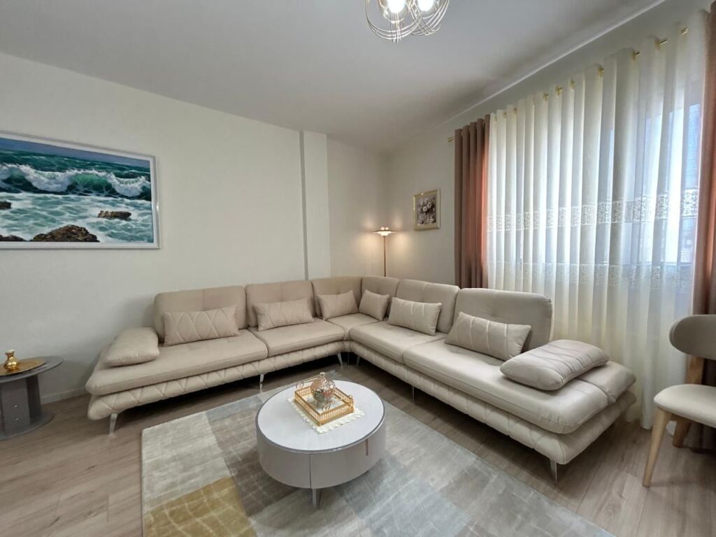 Apartament 2+1 për shitje në Vlorë