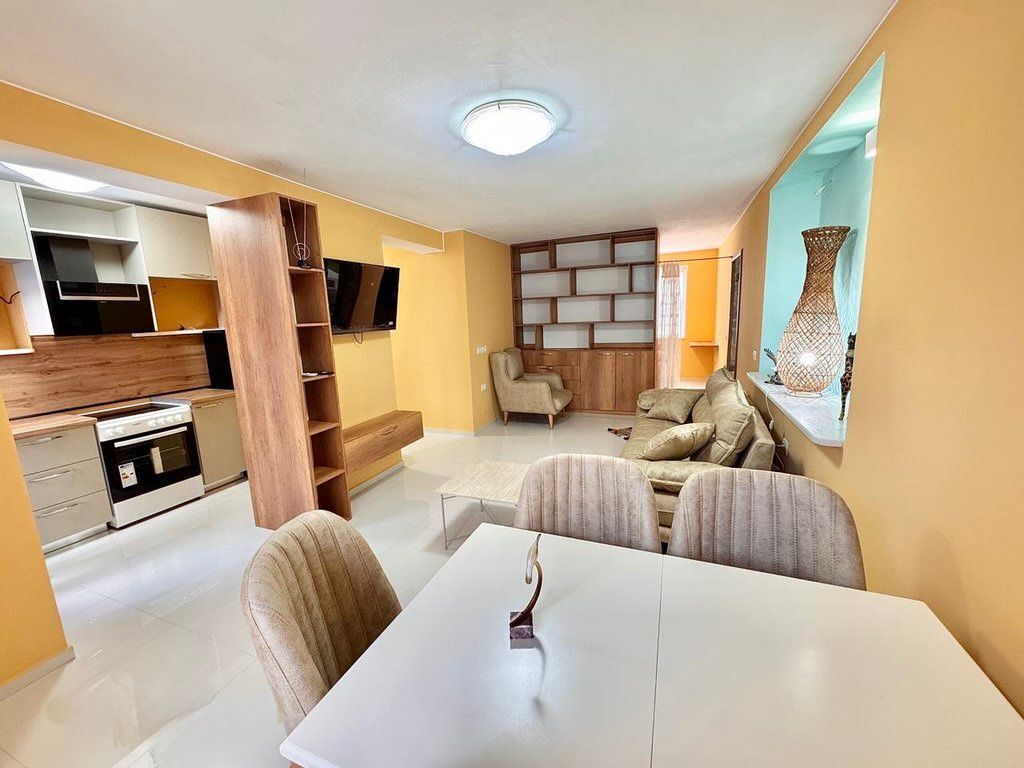 APARTMENT 2+1 FOR RENT – WILLSON SQUARE